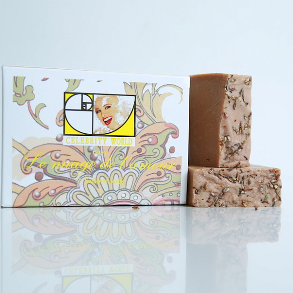 Жизнь в розовом цвете натуральный, твердый шампунь